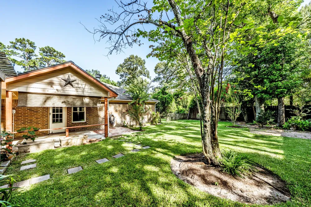 511 Springwood Drive Conroe, TX 77385