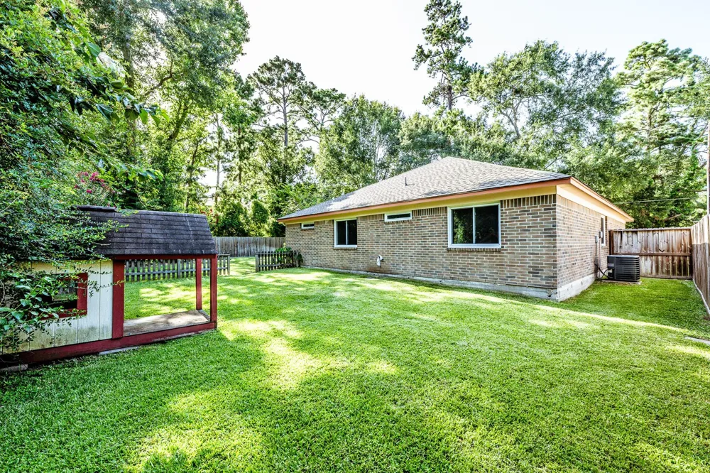 511 Springwood Drive Conroe, TX 77385