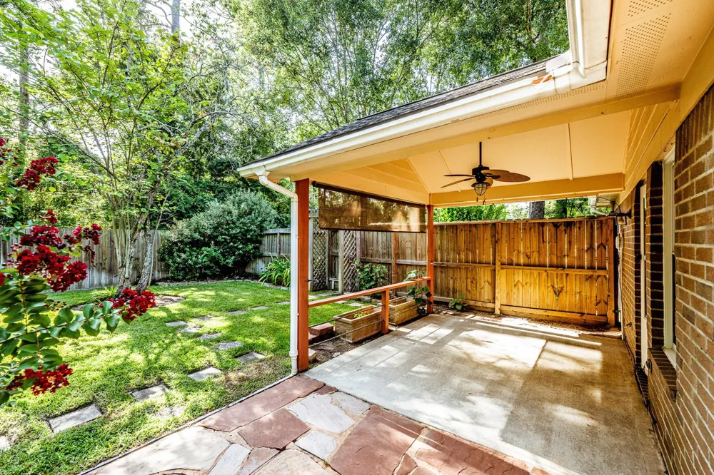 511 Springwood Drive Conroe, TX 77385