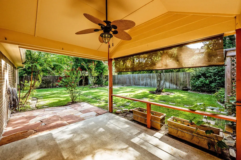 511 Springwood Drive Conroe, TX 77385