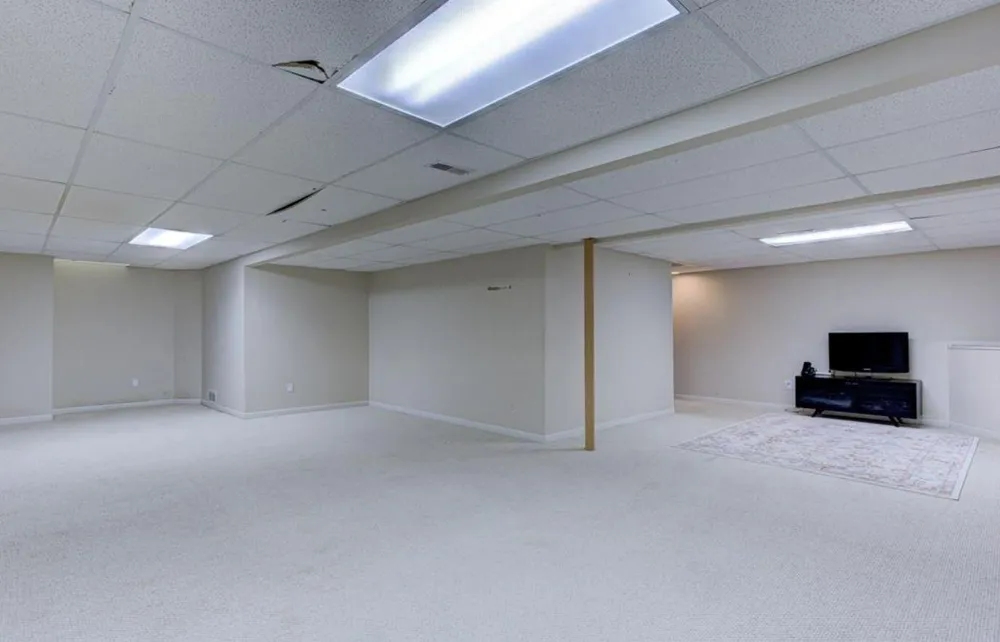 44741 Cherry Hill Road Canton, MI 48188
