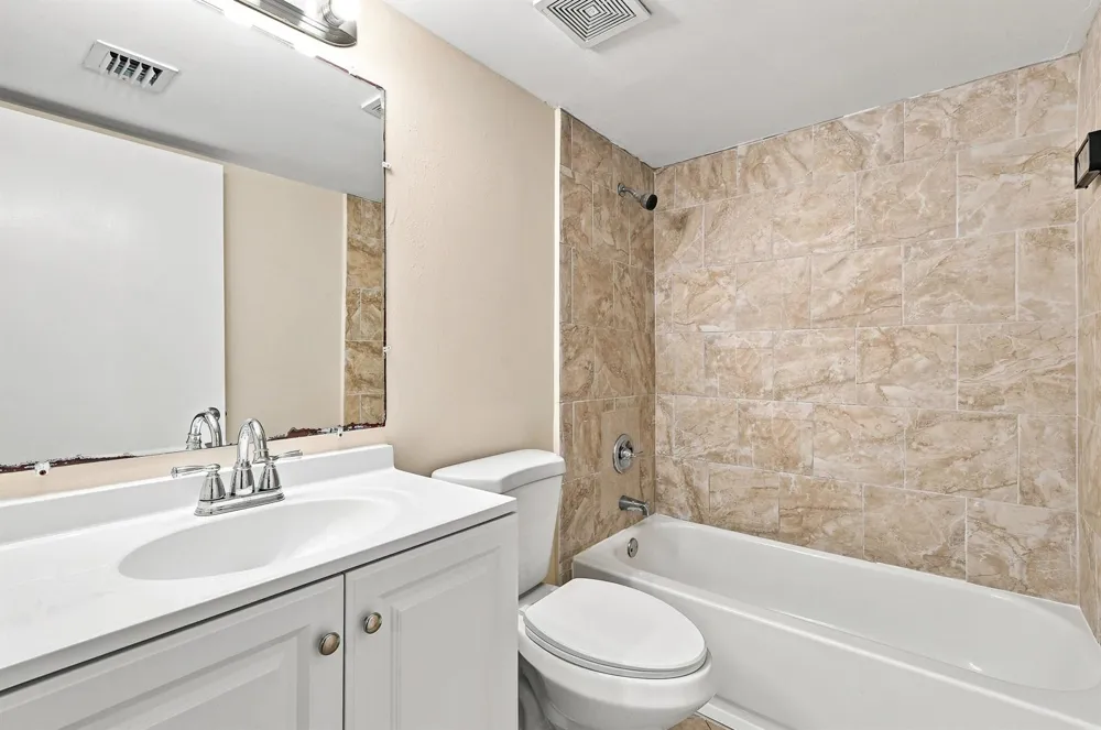 9938 NOB HILL LANE #9938 Sunrise, FL 33351