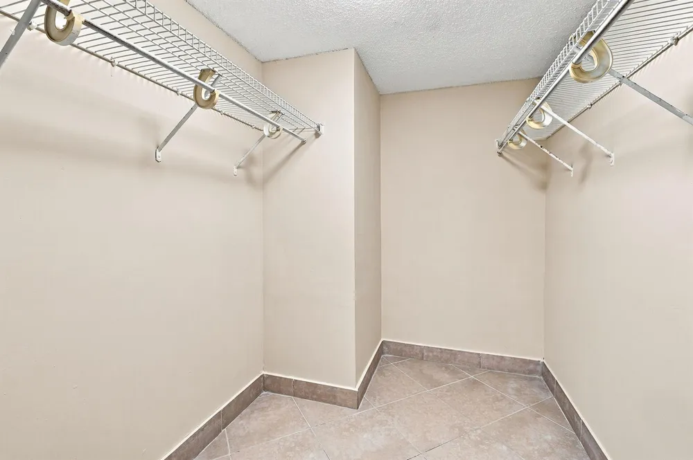9938 NOB HILL LANE #9938 Sunrise, FL 33351
