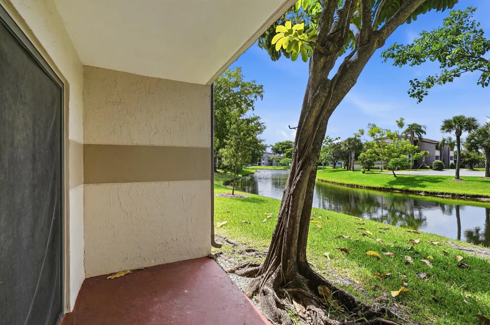 9938 NOB HILL LANE #9938 Sunrise, FL 33351