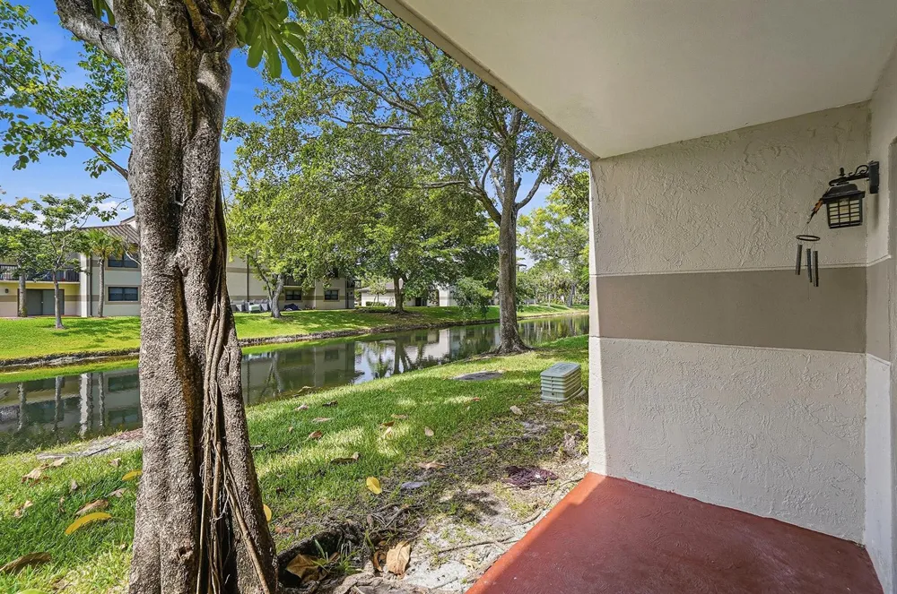 9938 NOB HILL LANE #9938 Sunrise, FL 33351