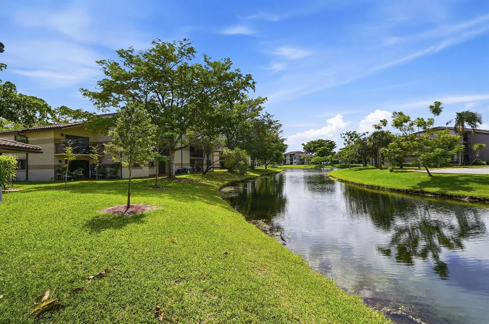 9938 NOB HILL LANE #9938 Sunrise, FL 33351