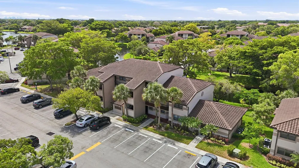 9938 NOB HILL LANE #9938 Sunrise, FL 33351
