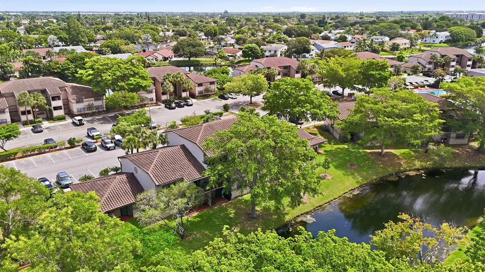 9938 NOB HILL LANE #9938 Sunrise, FL 33351