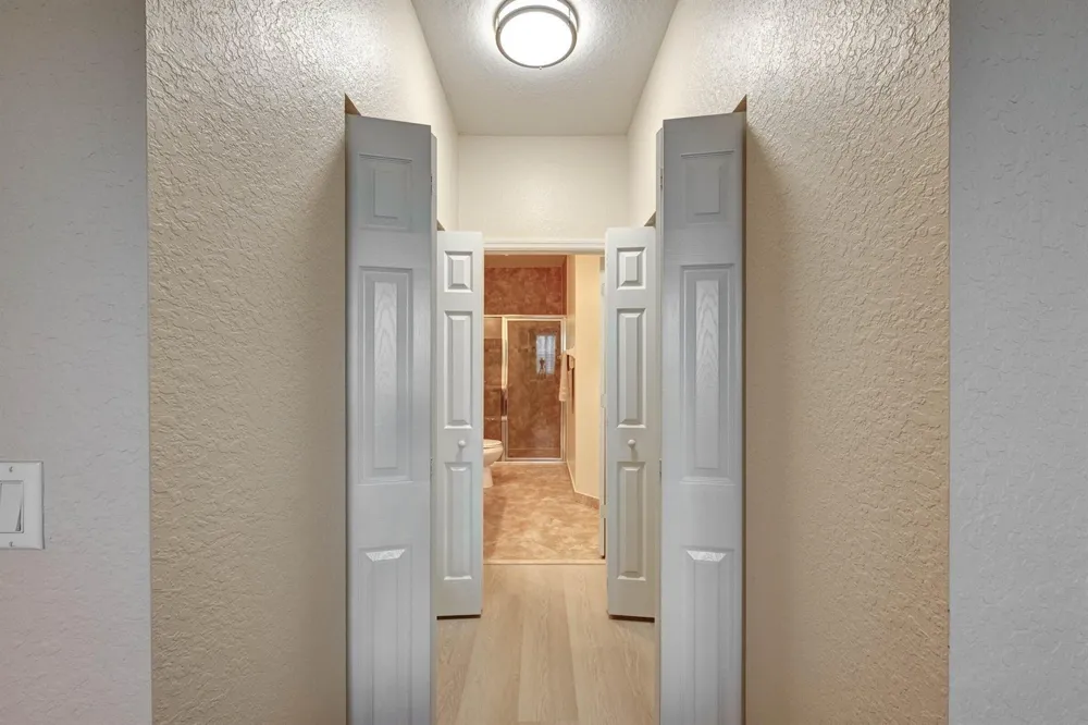 4870 Bonsai Circle #100 Palm Beach Gardens, FL 33418