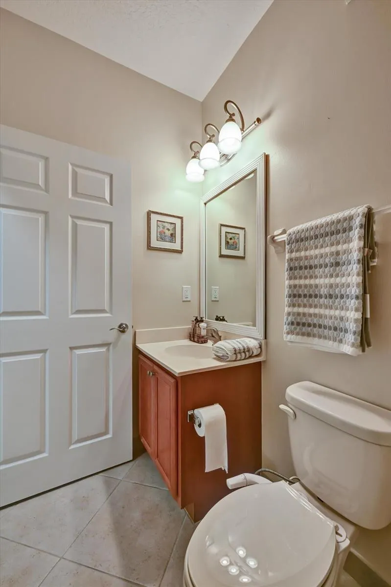 4870 Bonsai Circle #100 Palm Beach Gardens, FL 33418