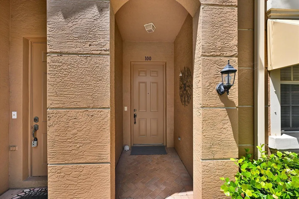 4870 Bonsai Circle #100 Palm Beach Gardens, FL 33418