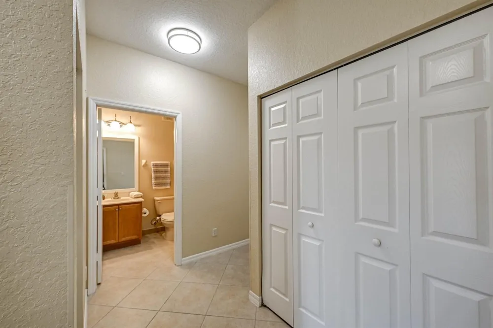 4870 Bonsai Circle #100 Palm Beach Gardens, FL 33418