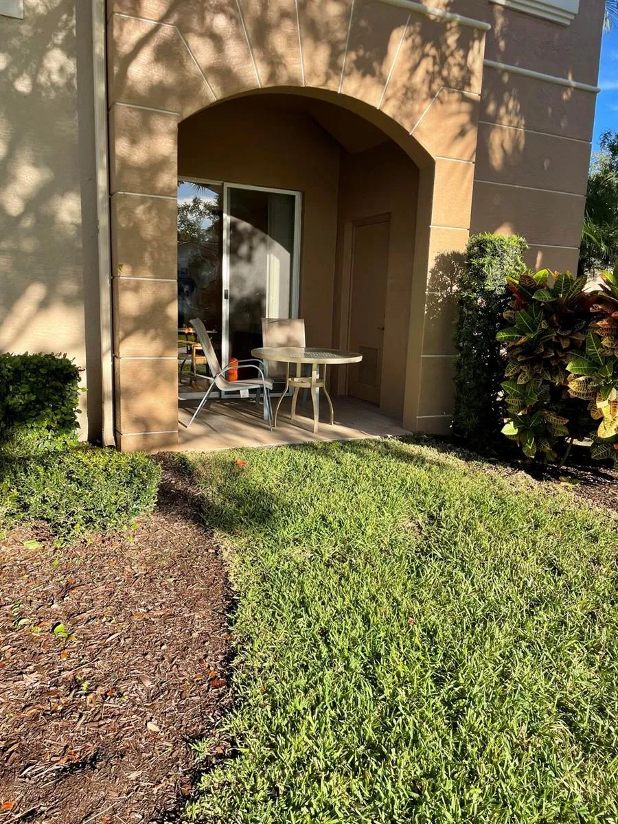 4870 Bonsai Circle #100 Palm Beach Gardens, FL 33418