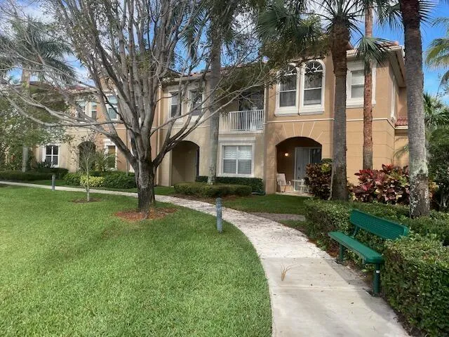 4870 Bonsai Circle #100 Palm Beach Gardens, FL 33418