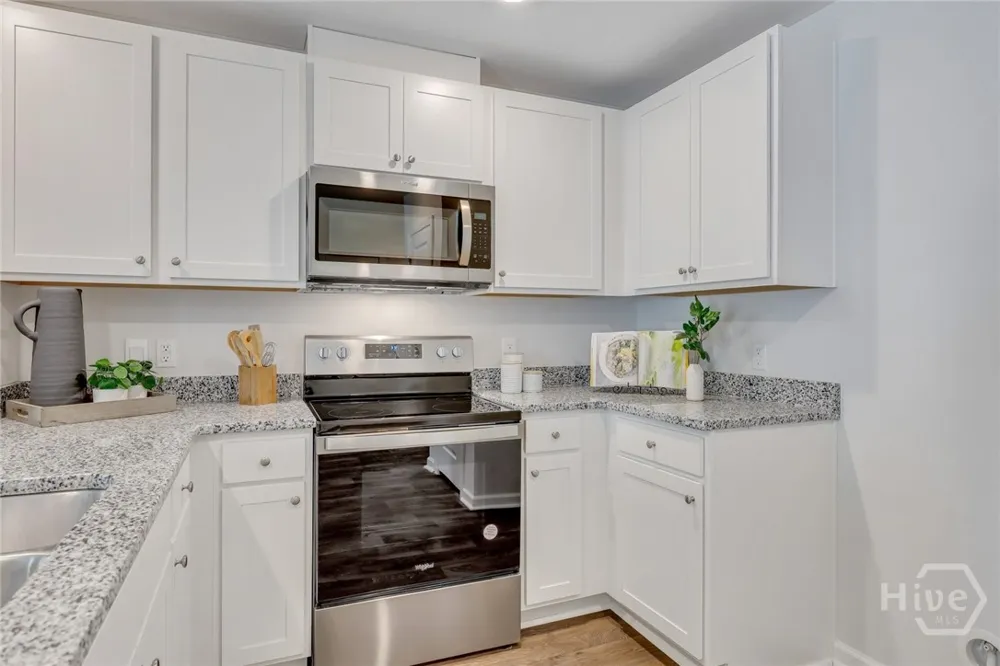112 Coneflower Road Bloomingdale, GA 31302