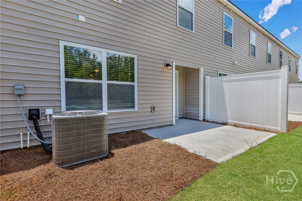 112 Coneflower Road Bloomingdale, GA 31302