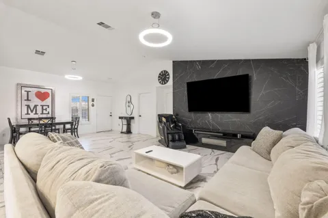 37851 Hollister Drive