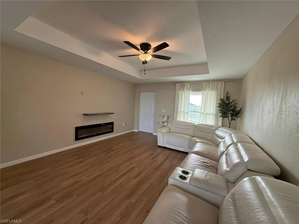 7033 WALDO CIRCLE Labelle, FL 33935