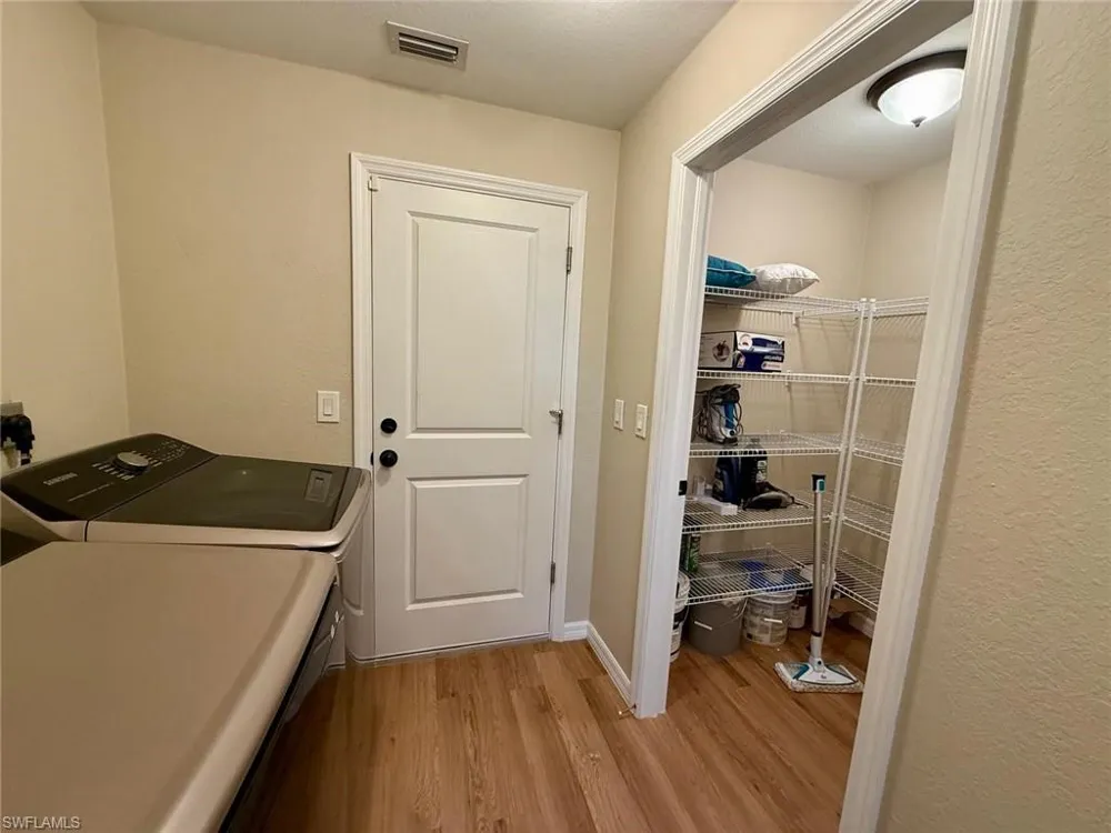7033 WALDO CIRCLE Labelle, FL 33935
