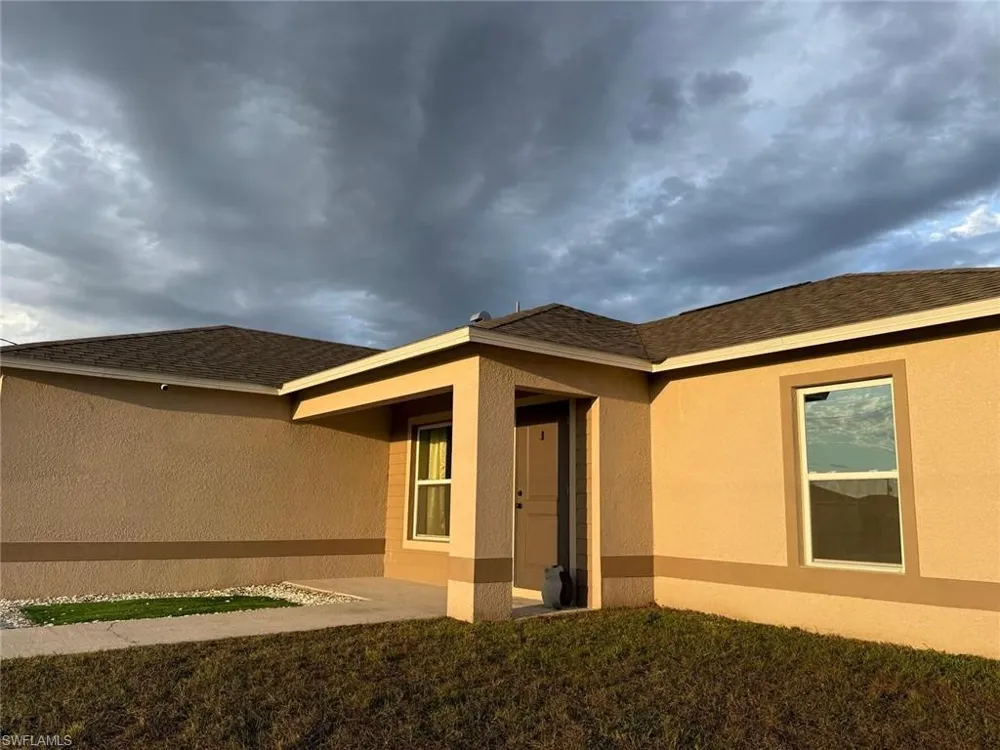 7033 WALDO CIRCLE Labelle, FL 33935