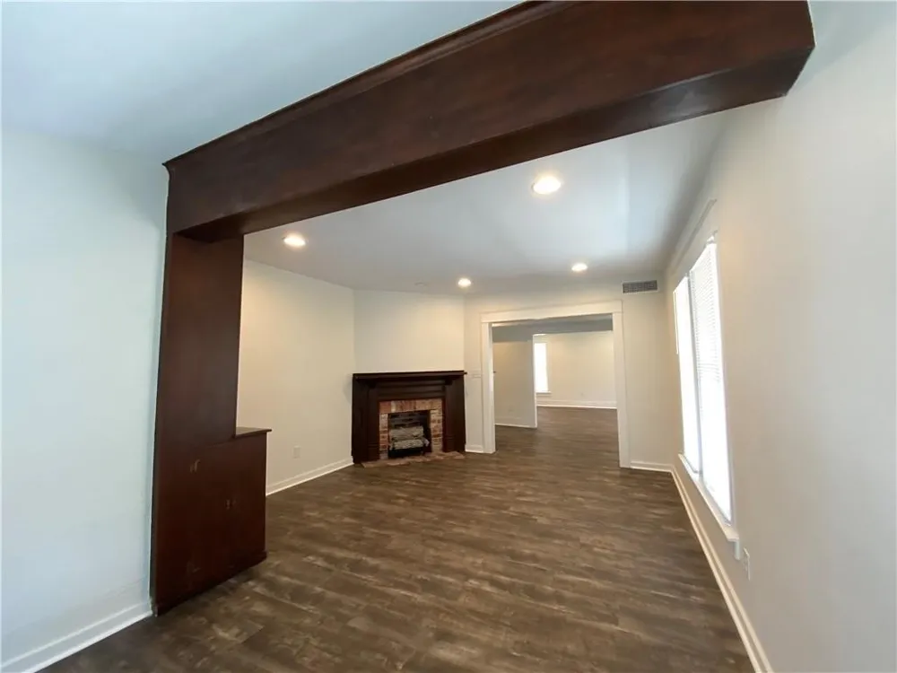 716 W Merriman Street Sinton, TX 78387