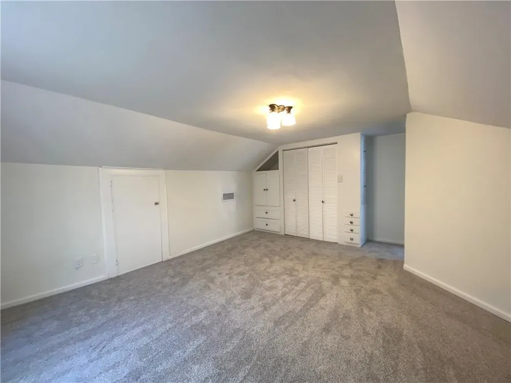 716 W Merriman Street Sinton, TX 78387
