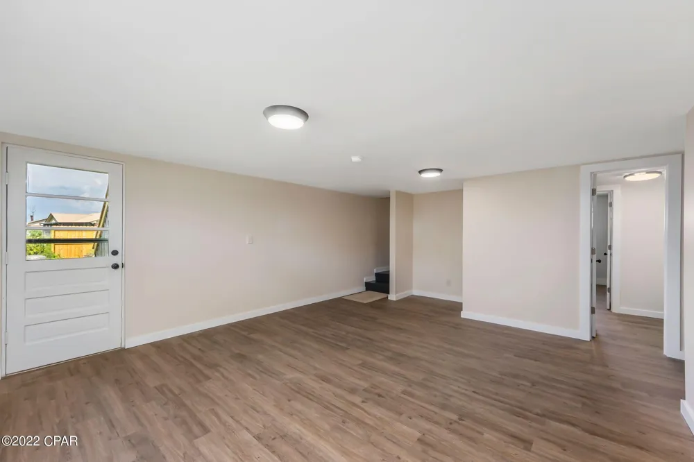 1512 S Kimbrel Avenue Panama City, FL 32404