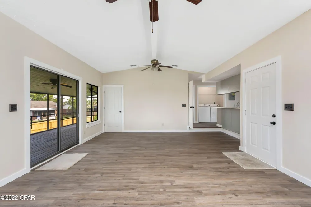 1512 S Kimbrel Avenue Panama City, FL 32404