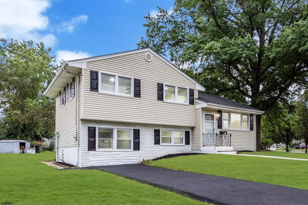 11 Pleasant Valley Dr West Deptford Township, NJ 08096
