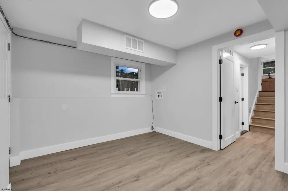 11 Pleasant Valley Dr West Deptford Township, NJ 08096