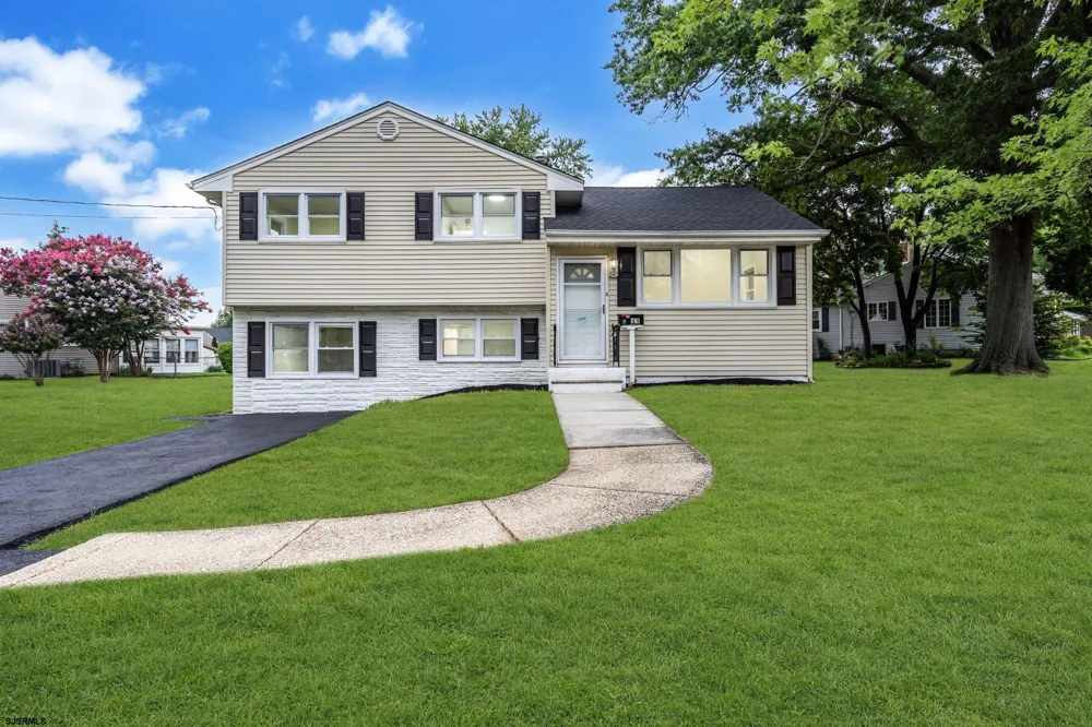 11 Pleasant Valley Dr West Deptford Township, NJ 08096