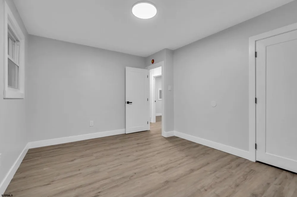 11 Pleasant Valley Dr West Deptford Township, NJ 08096