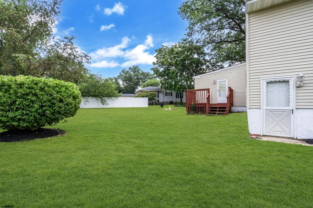 11 Pleasant Valley Dr West Deptford Township, NJ 08096