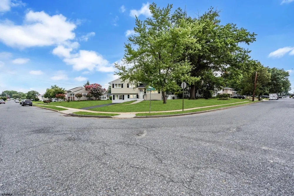 11 Pleasant Valley Dr West Deptford Township, NJ 08096