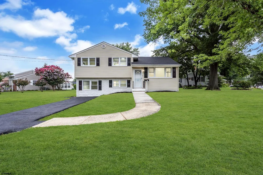 11 Pleasant Valley Dr West Deptford Township, NJ 08096