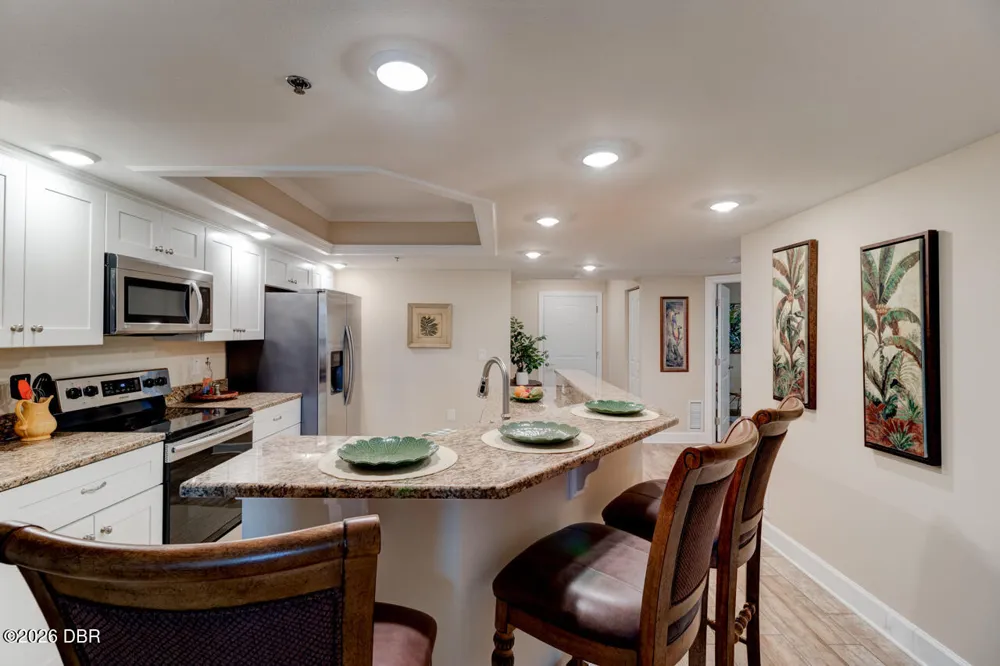 3797 S Atlantic Avenue #204 Daytona Beach Shores, FL 32118