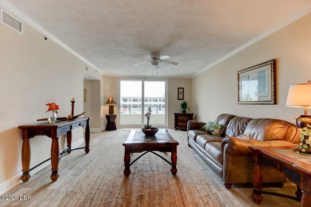 3797 S Atlantic Avenue #204 Daytona Beach Shores, FL 32118