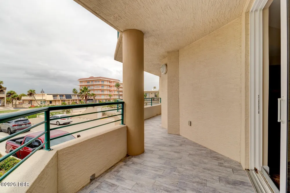 3797 S Atlantic Avenue #204 Daytona Beach Shores, FL 32118