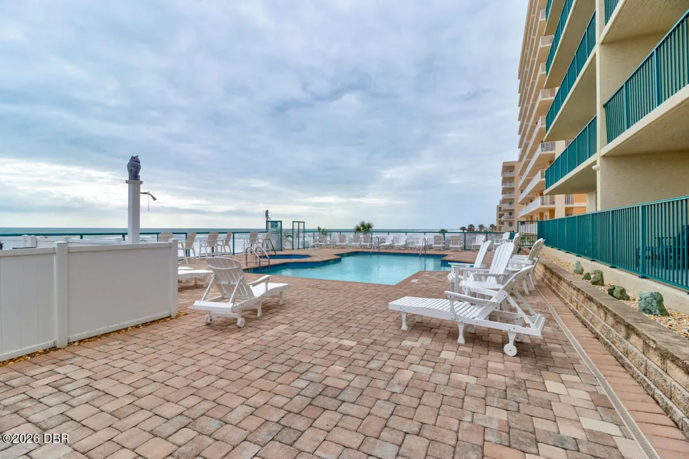 3797 S Atlantic Avenue #204 Daytona Beach Shores, FL 32118