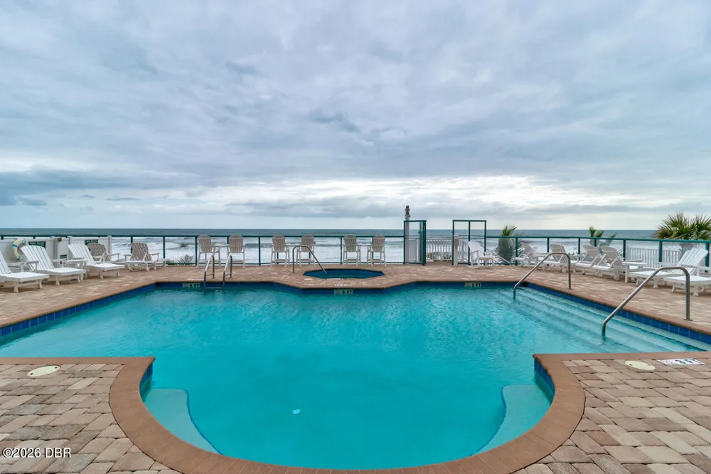 3797 S Atlantic Avenue #204 Daytona Beach Shores, FL 32118
