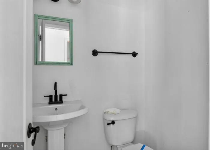 112 GRANT STREET Chesapeake, VA 23320