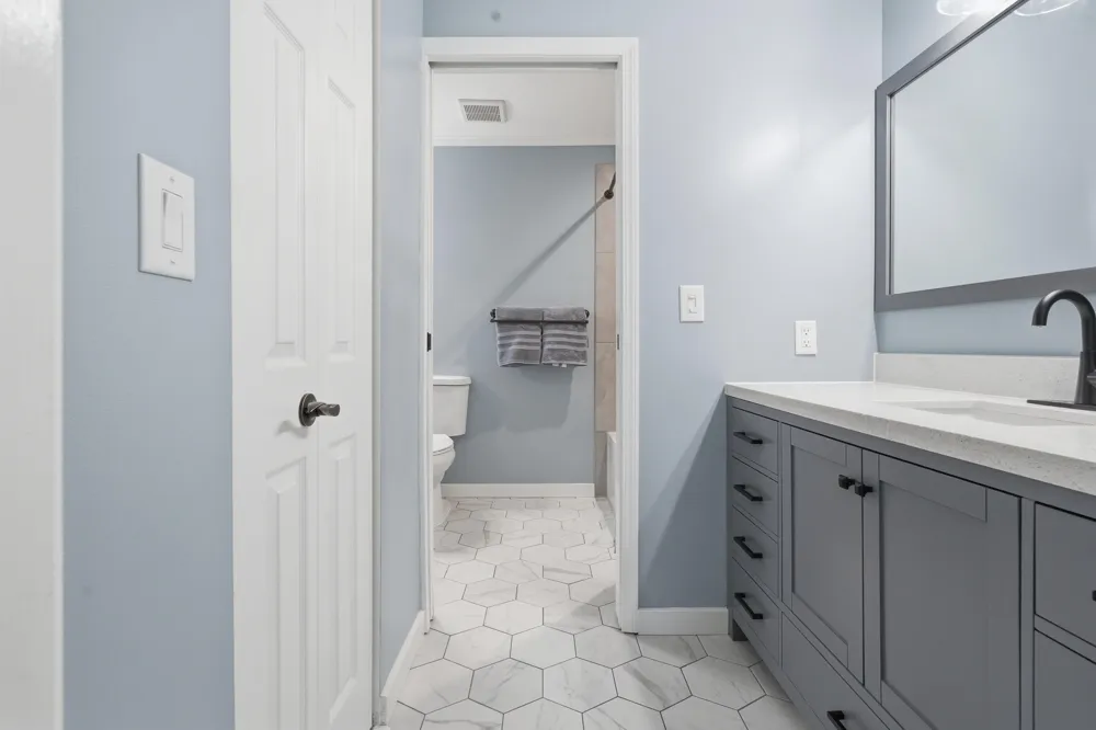 2573 Bristol Terrace St. Joseph, MI 49085