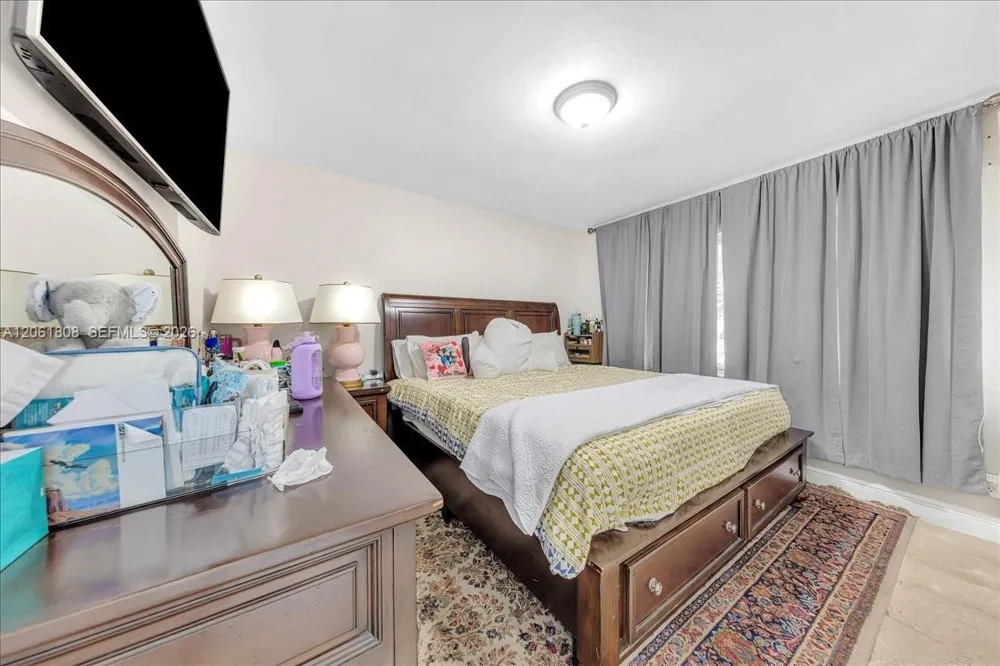 7819 SW 9th St North Lauderdale, FL 33068