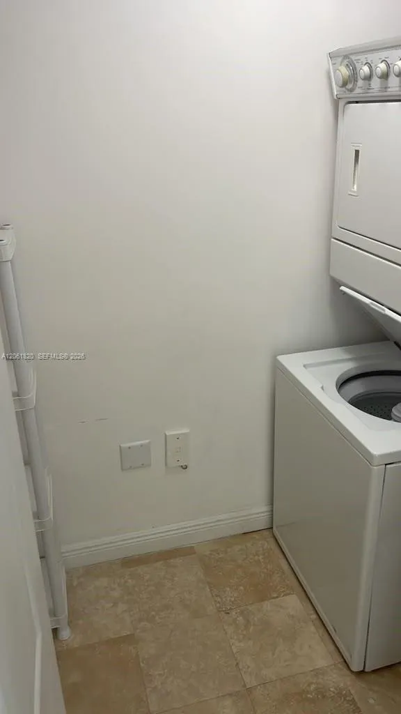 1755 E Hallandale Beach Blvd #1605E Hallandale Beach, FL 33009