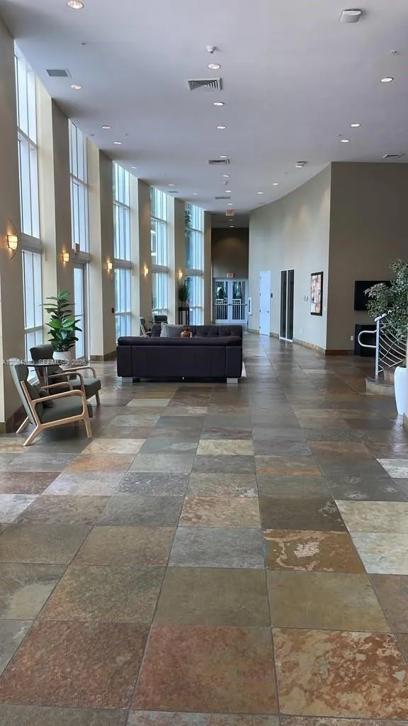 1755 E Hallandale Beach Blvd #1605E Hallandale Beach, FL 33009