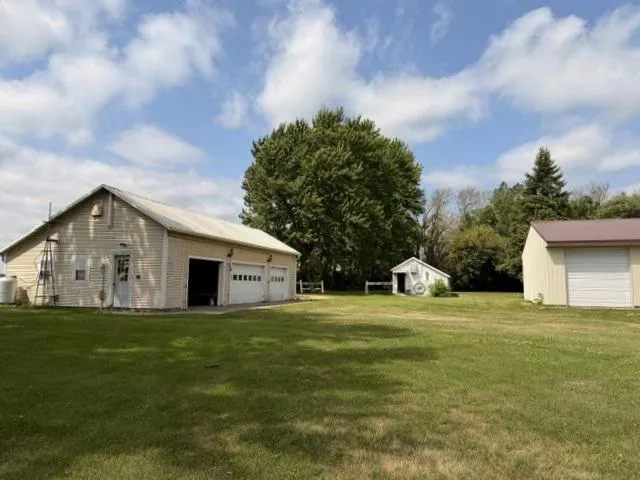 52563 County Road 47 Bingham Lake, MN 56118