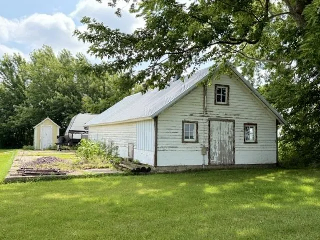 52563 County Road 47 Bingham Lake, MN 56118