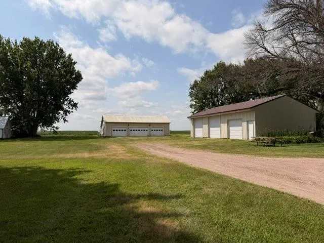 52563 County Road 47 Bingham Lake, MN 56118