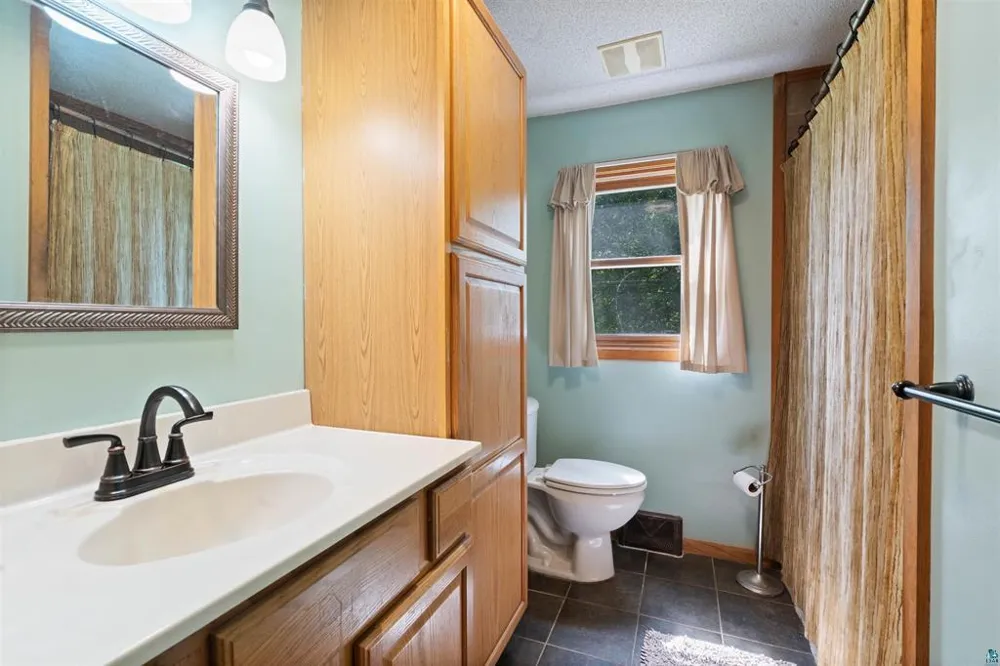 908 Lakeshore Drive Moose Lake, MN 55767