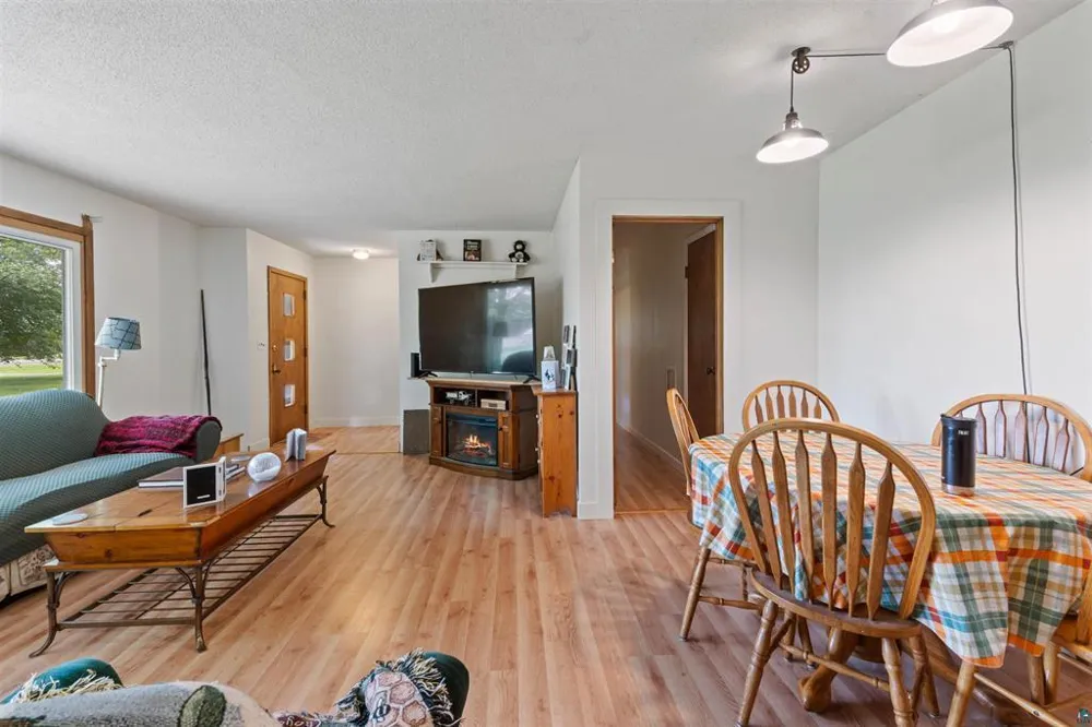 908 Lakeshore Drive Moose Lake, MN 55767